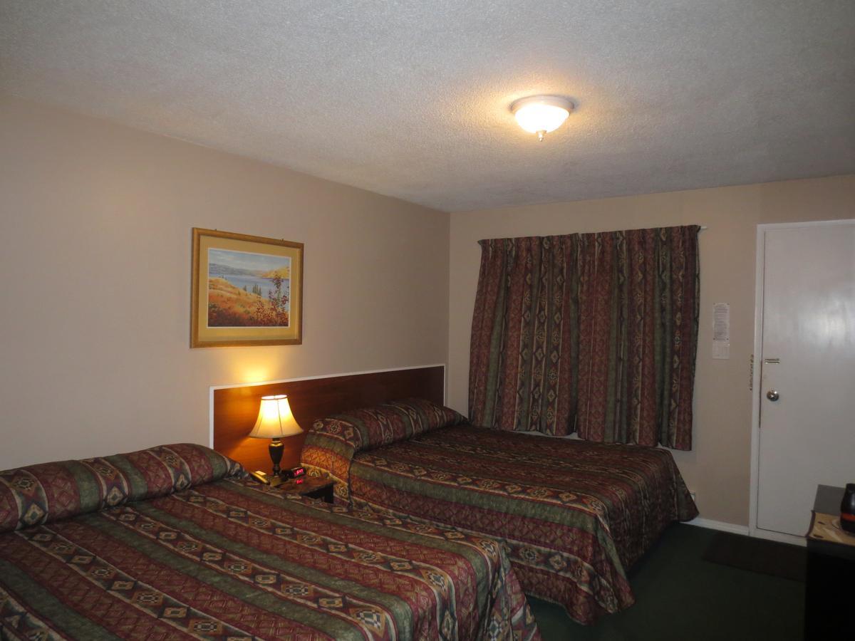 Overlander Motel Chase Zewnętrze zdjęcie