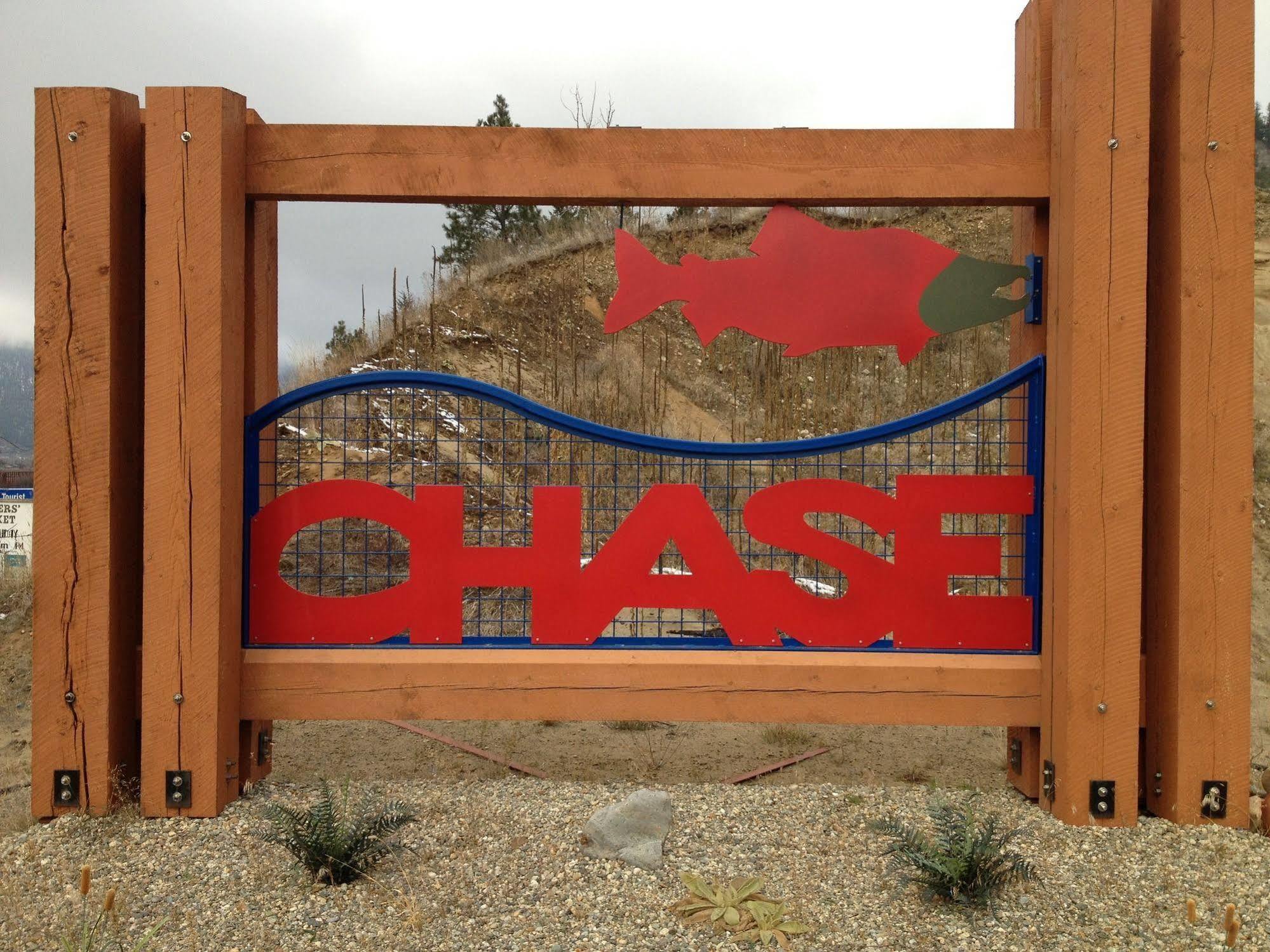 Overlander Motel Chase Zewnętrze zdjęcie